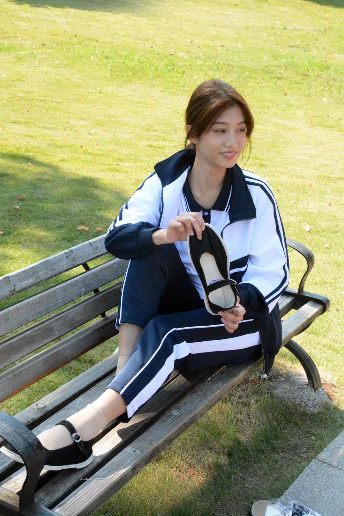 爱月下 – 美足美图视频7期[41G-2025.12]