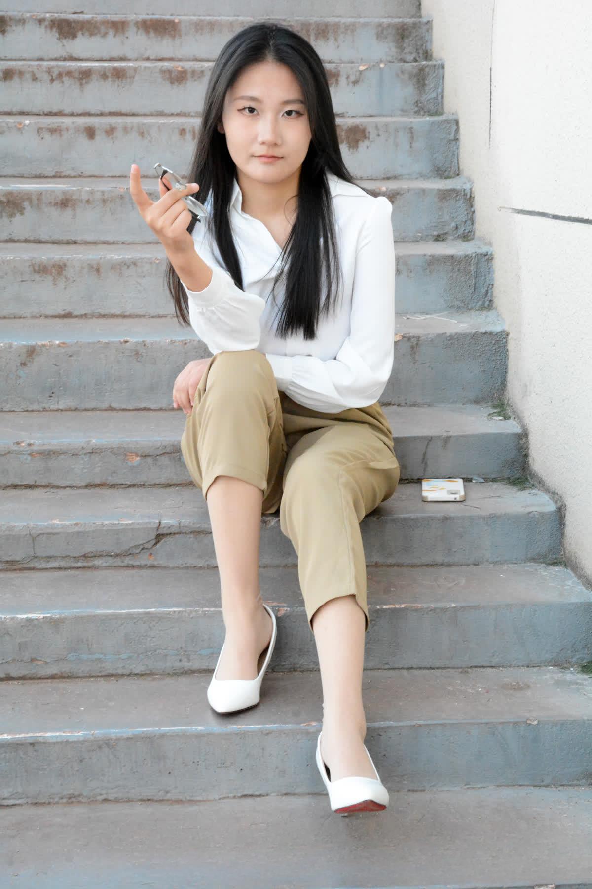 爱月下 – 美足美图视频7期[41G-2025.12]