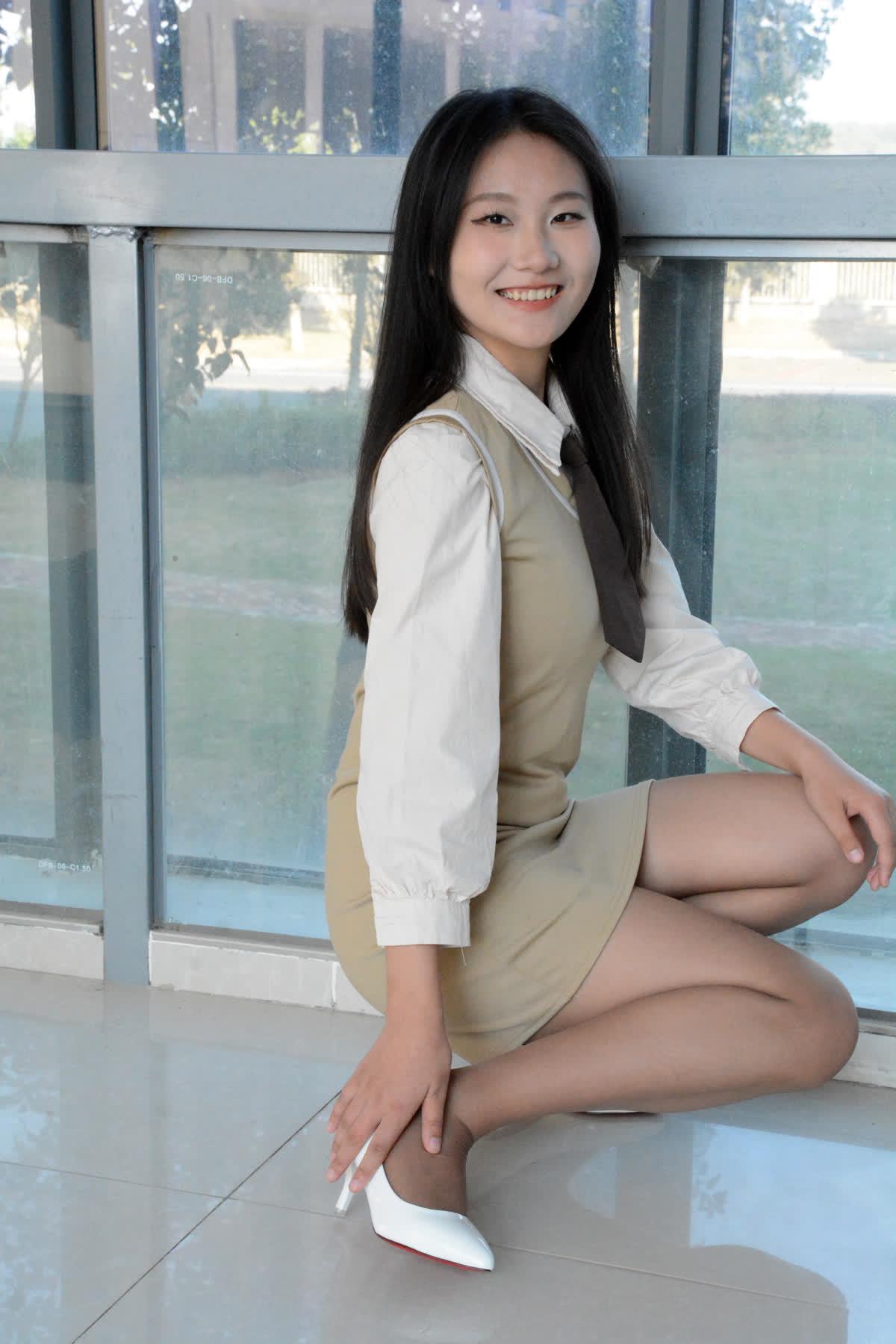 爱月下 – 美足美图视频7期[41G-2025.12]