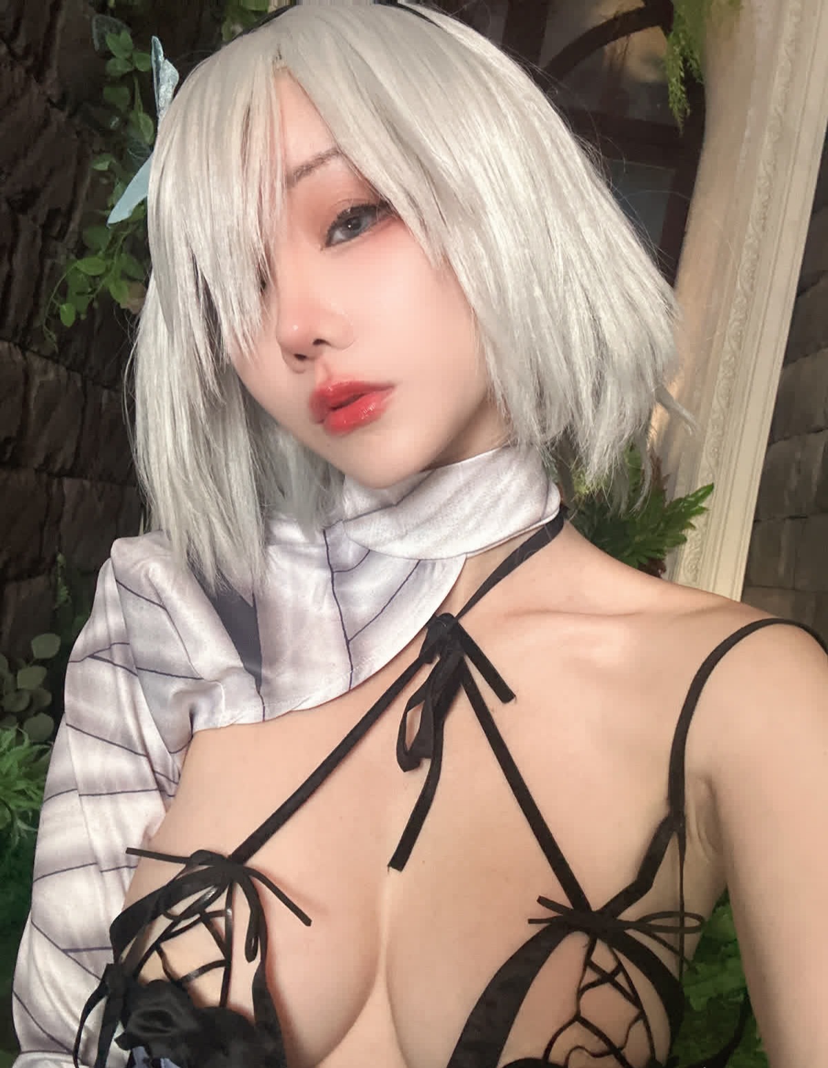 楊衣Yangyi – 全套16期&随包视频[5.3G-2025.10]