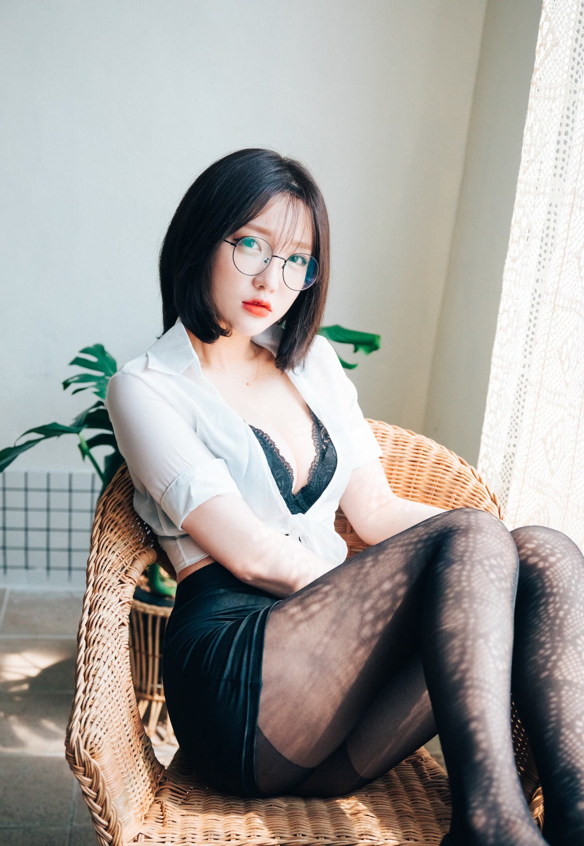 Loozy__Ye-Eun_Office_Girl_Vol.1_0001