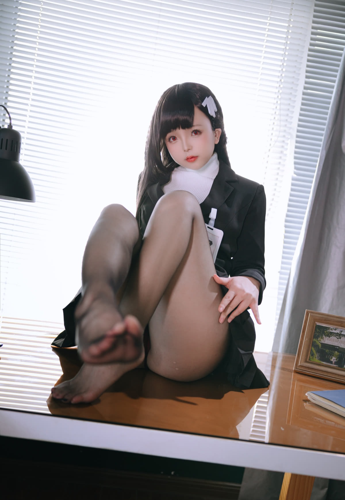 日奈娇 – 全套215期及随包视频[225.8G-2025.9]