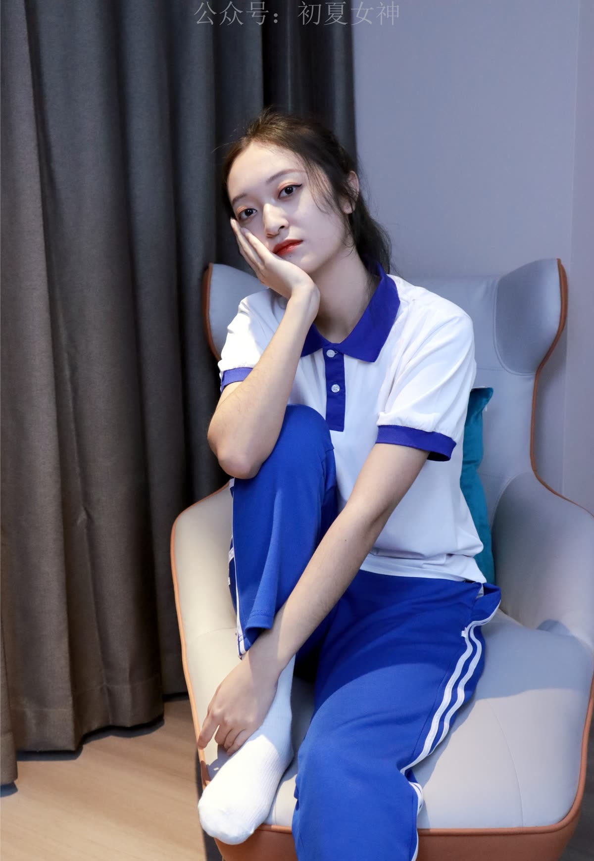 初夏女神 – 全套283期&4K视频合集[1364G-2025.10]