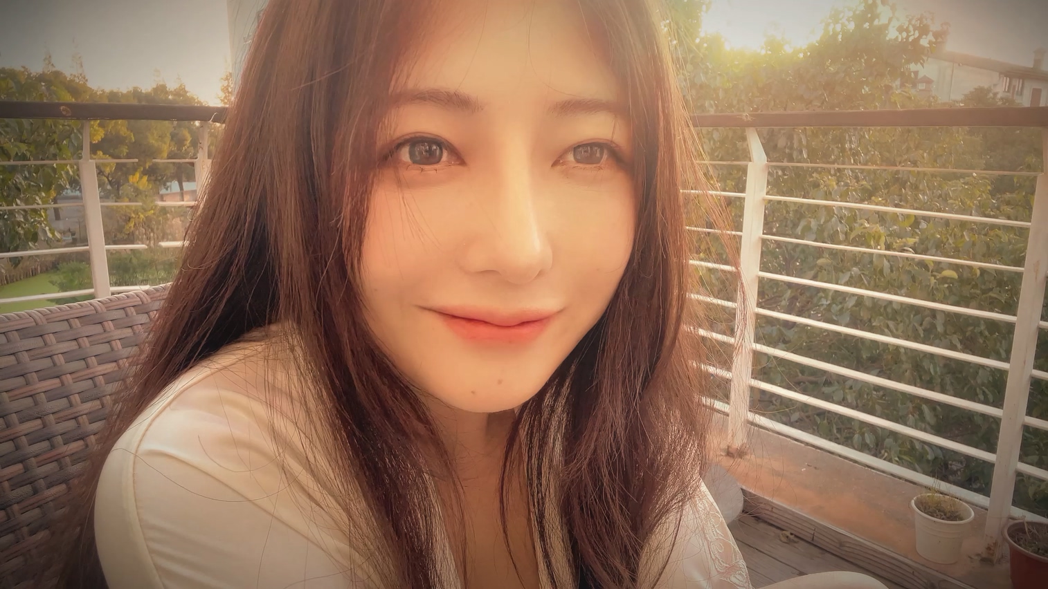 樱晚gigi 粉丝群收费视频写真5部[5V-2.32G]