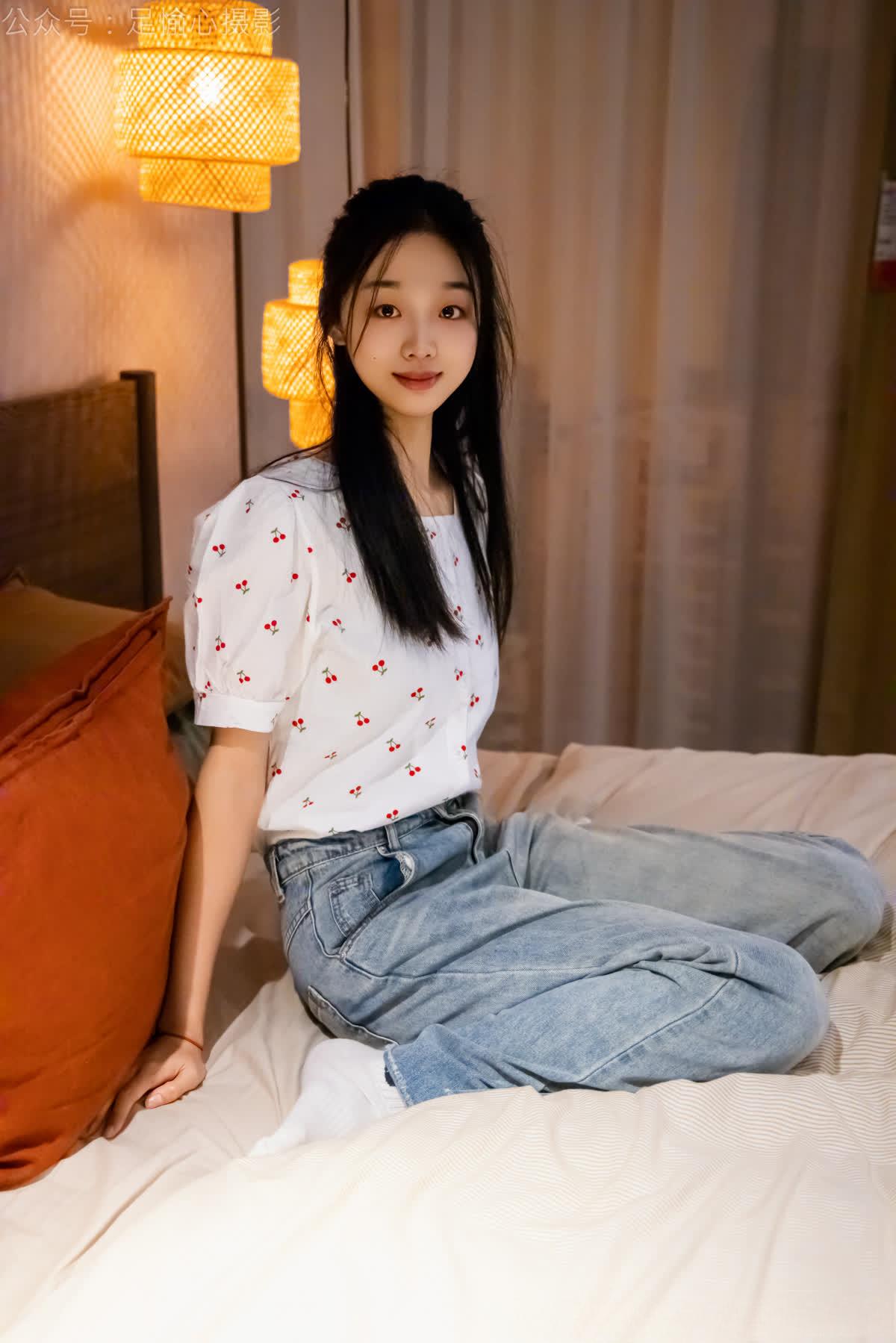 足愉心 – 少女美足美图视频7期[88G-2025.10新发]